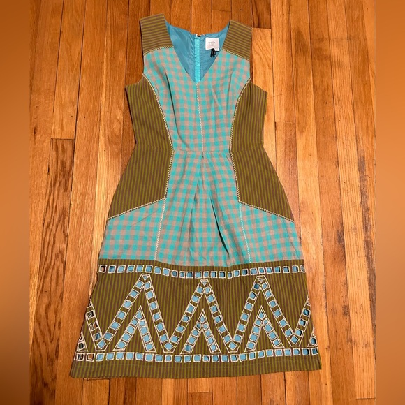 HD in Paris Dresses & Skirts - HD In Paris Anthropologie Eyelet Gingham A-Line Dress Women's Size 0.  EUC